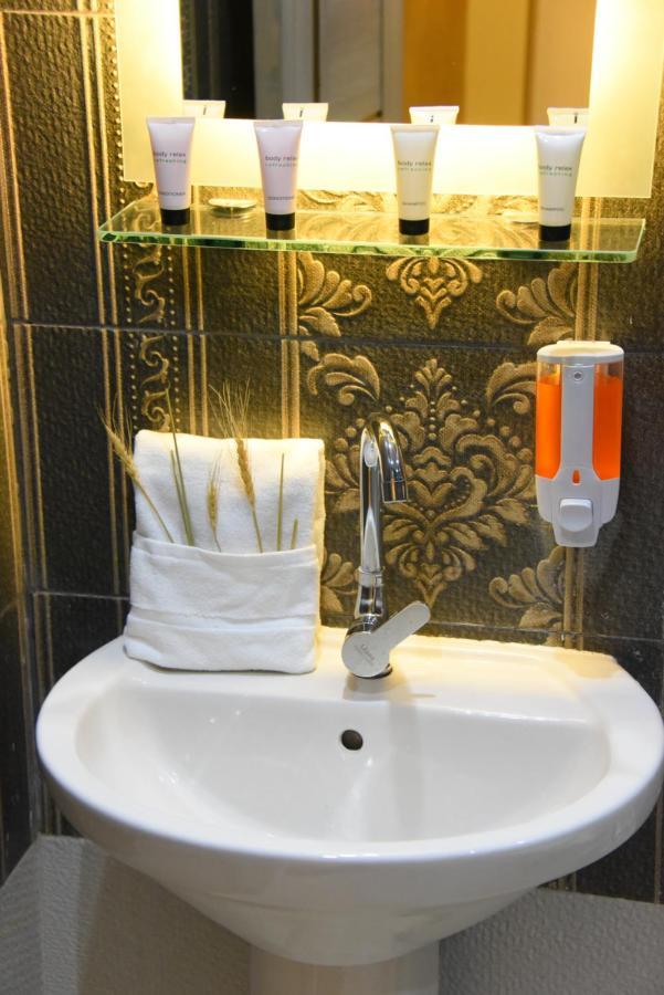 Locanda Pyramids Hotel Kafret el-Gabal Esterno foto