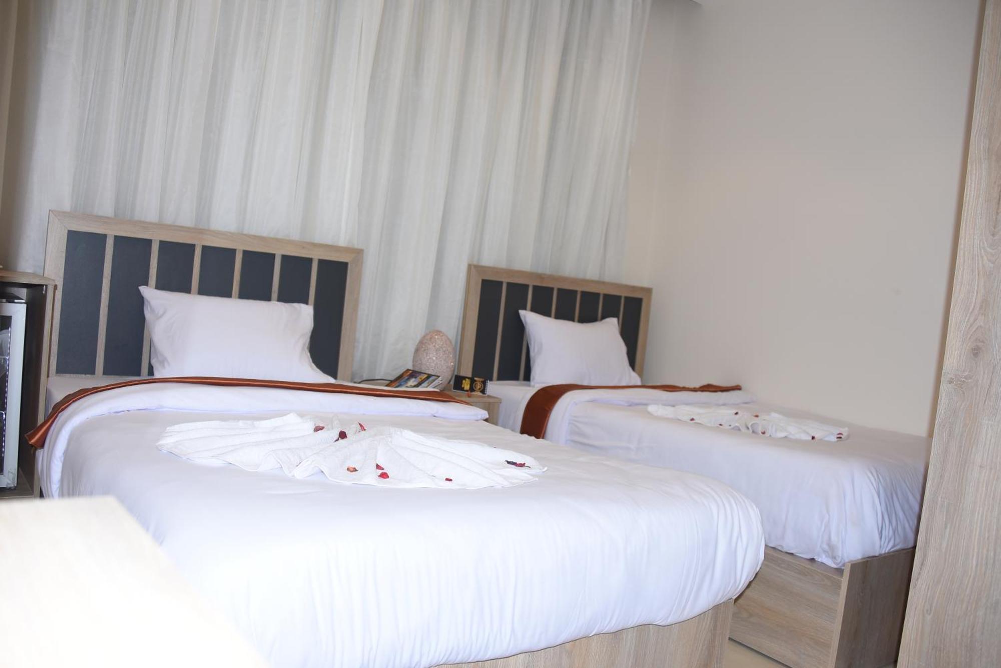 Locanda Pyramids Hotel Kafret el-Gabal Esterno foto